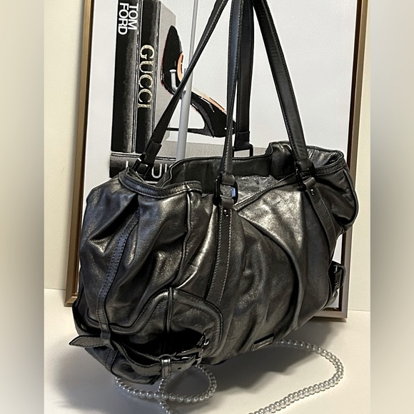 Burberry Silver Metallic Leather Should Bag Tote - Picture 6 of 15